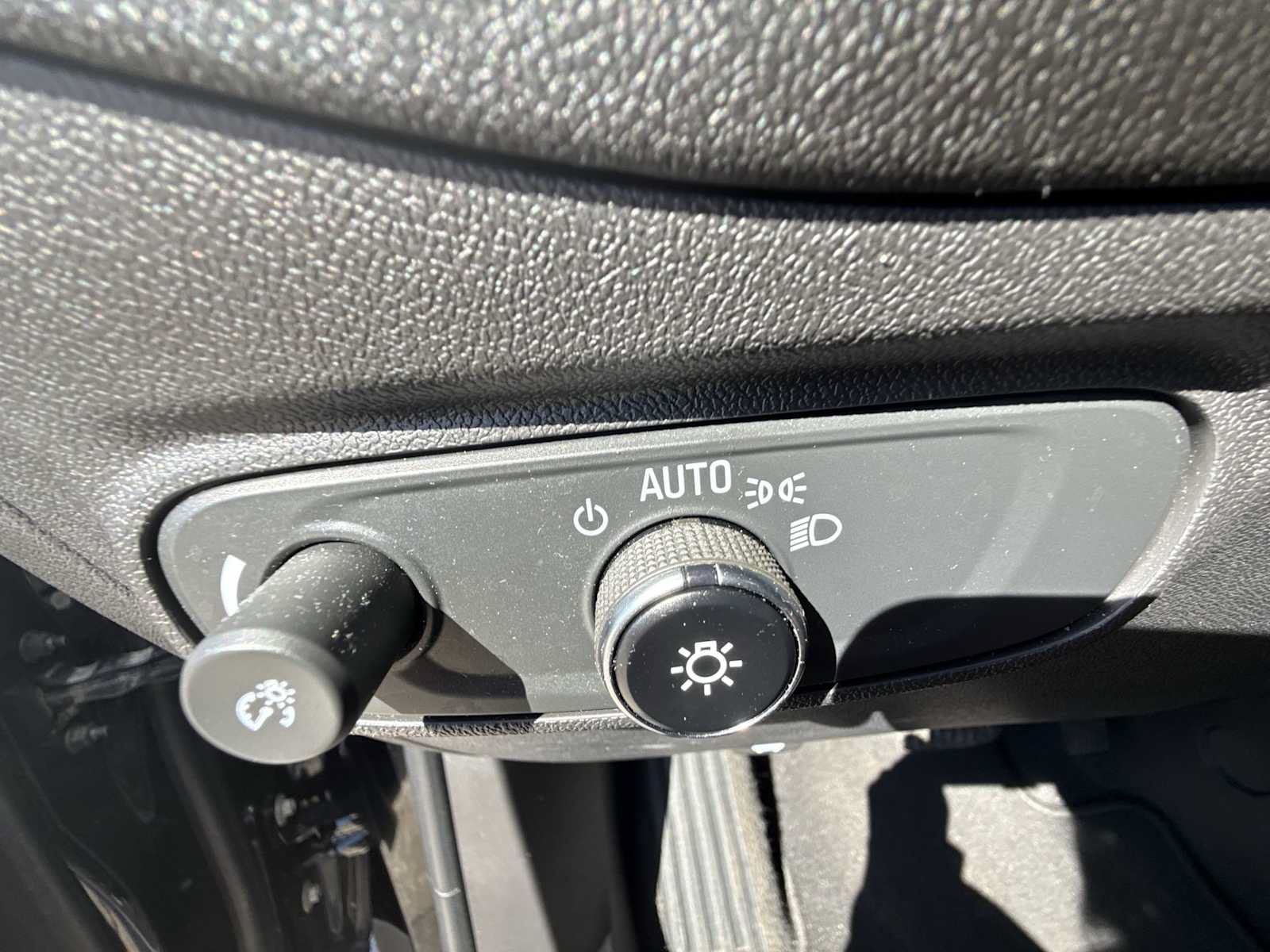 Certified 2024 Chevrolet Equinox LT AWD/4WD image 18