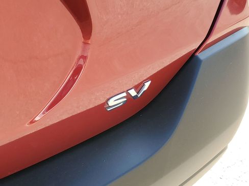 Used 2018 Nissan Kicks SV FWD image 8