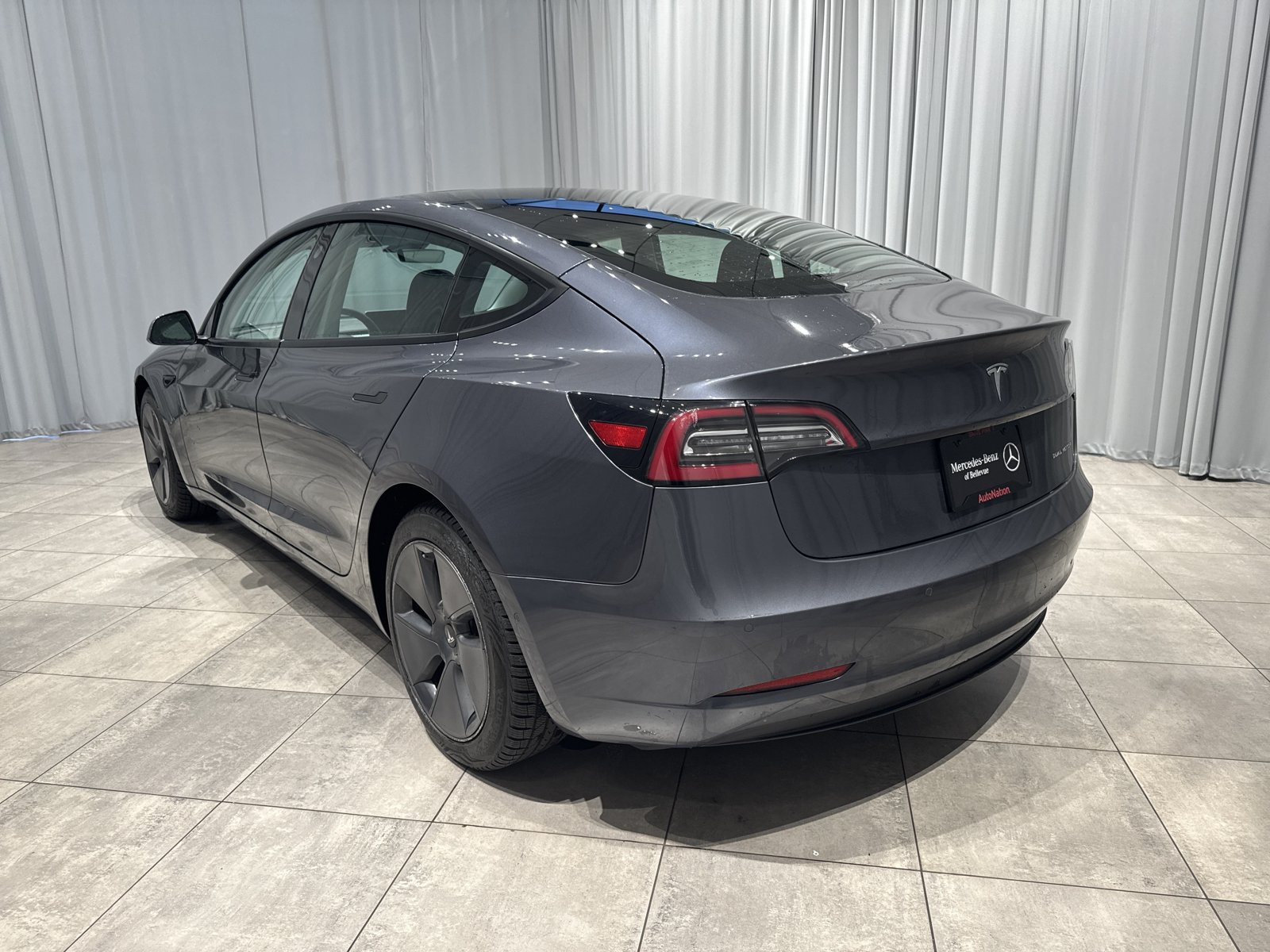 Used 2022 Tesla Model 3 Long Range AWD/4WD image 7