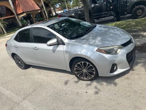 Used 2014 Toyota Corolla S FWD image 3