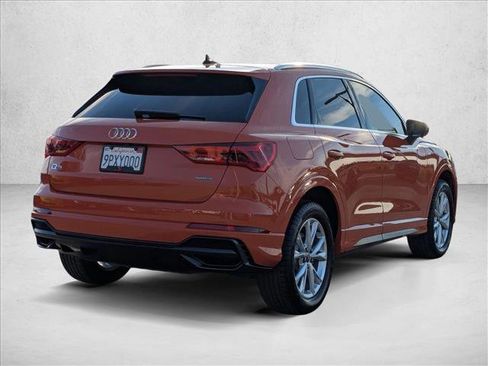 Used 2022 Audi Q3 2.0T Premium w/ Convenience Package image 4