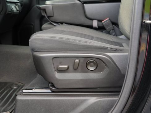 Used 2023 Chevrolet Silverado 1500 Custom AWD/4WD image 16