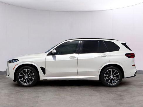 Used 2025 BMW X5 xDrive40i AWD/4WD image 4
