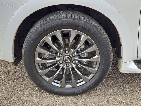 Used 2024 Nissan Armada Platinum w/ Captain's Chairs Package image 11