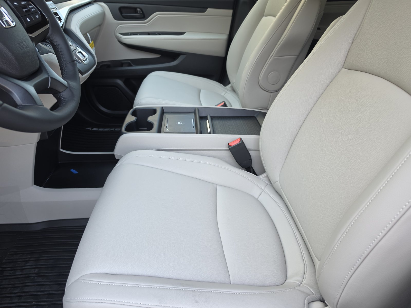 New 2027 Honda Odyssey EX-L image 10