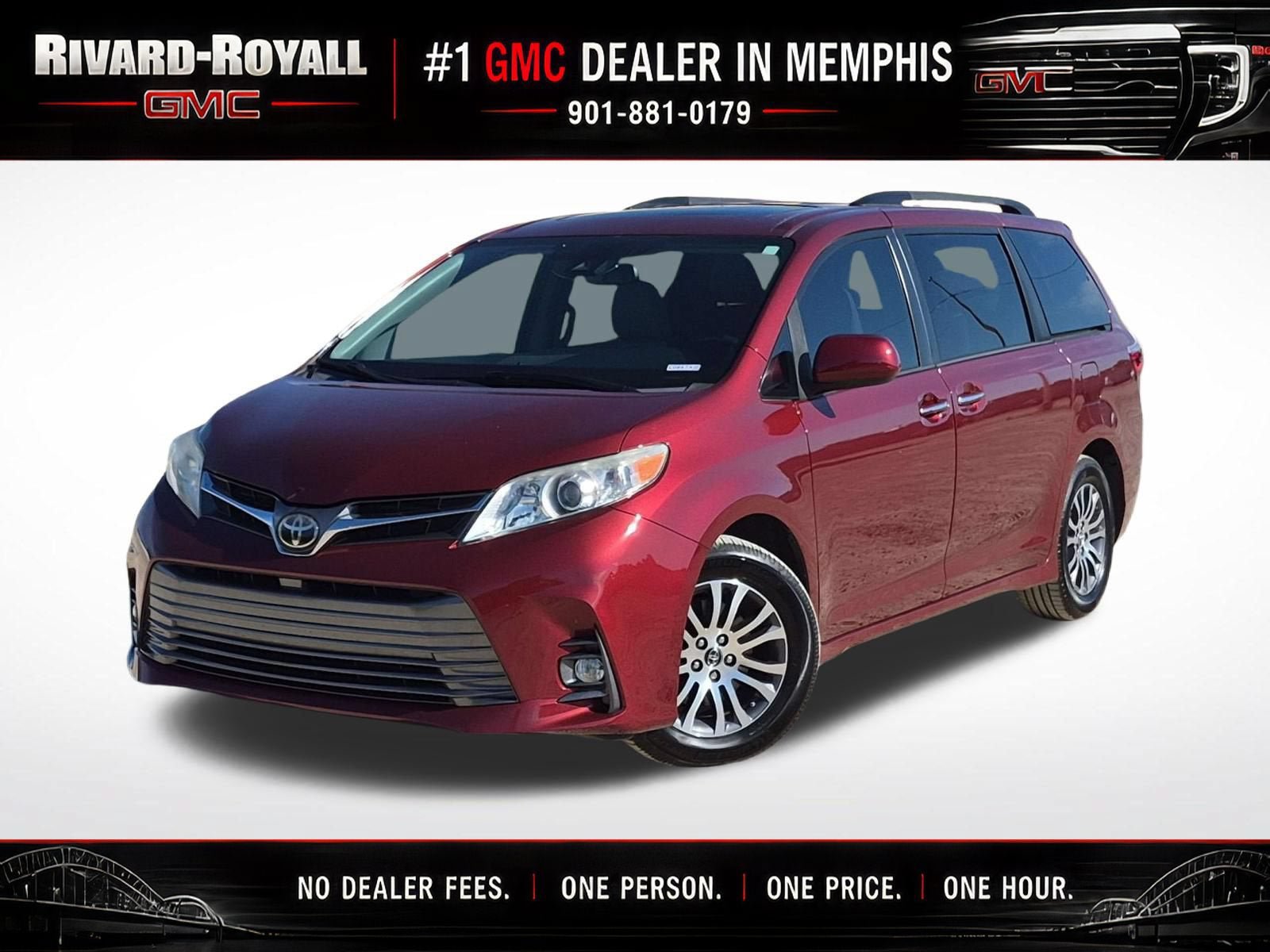Used 2019 Toyota Sienna XLE w/ XLE Navigation Package FWD image 1