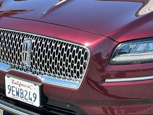 Certified 2023 Lincoln Nautilus Reserve w/ Equipment Group 201A image 4