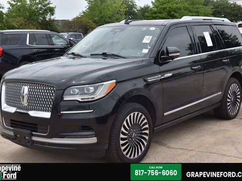 Used 2024 Lincoln Navigator Premiere AWD/4WD image 1