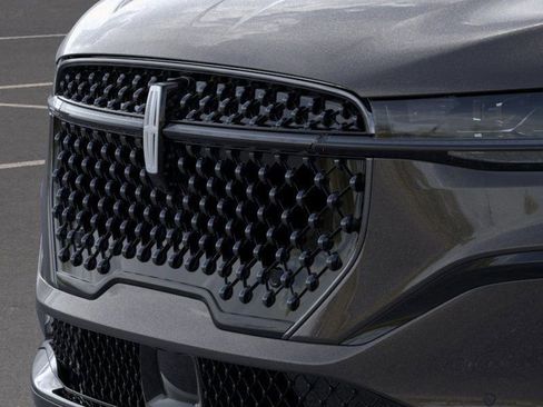 New 2024 Lincoln Nautilus Black Label w/ Jet Appearance Package (87T) image 17