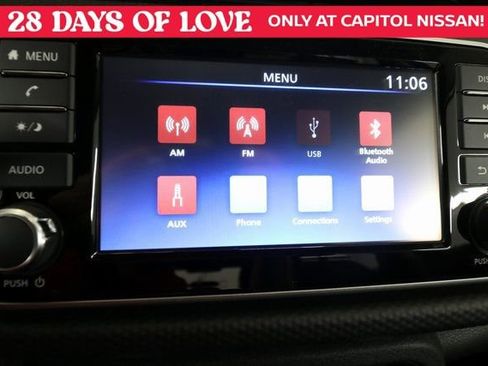 New 2025 Nissan Kicks Play S image 18