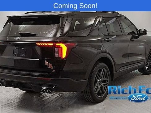 Certified 2025 Ford Explorer ST image 3