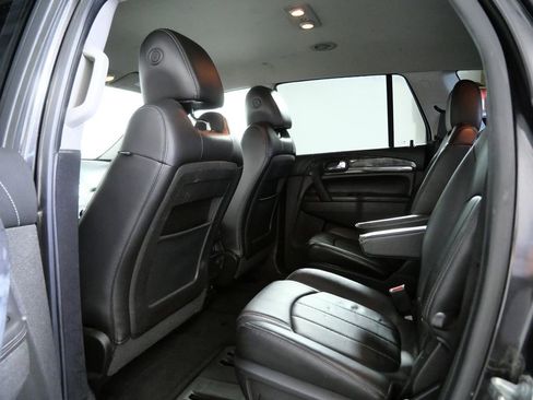 Used 2017 Buick Enclave Leather w/ Trailering Package FWD image 13
