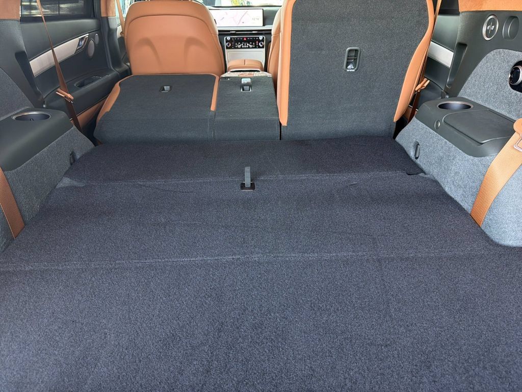 New 2026 Genesis GV80 3.5T Prestige AWD/4WD image 16