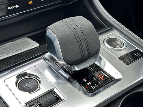 New 2024 Jaguar F-PACE R-Dynamic S AWD/4WD image 26