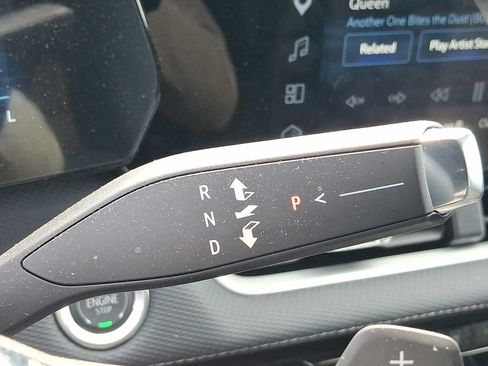 Used 2026 Chevrolet Equinox LT FWD image 14