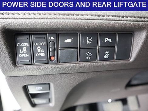 Used 2018 Honda Odyssey Elite image 28