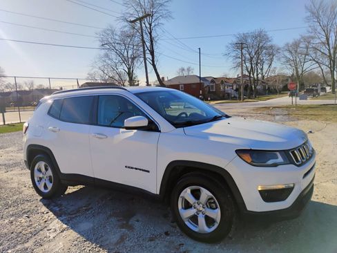 Used 2018 Jeep Compass Latitude w/ Safe & Security Group image 1