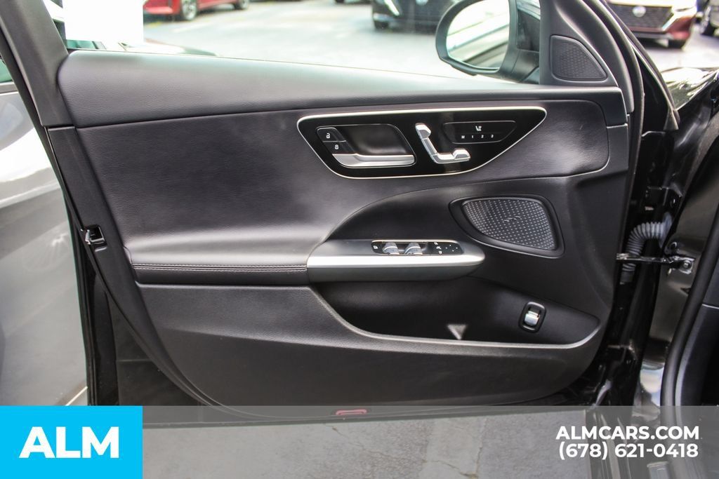 Used 2024 Mercedes-Benz C 300 Sedan image 35
