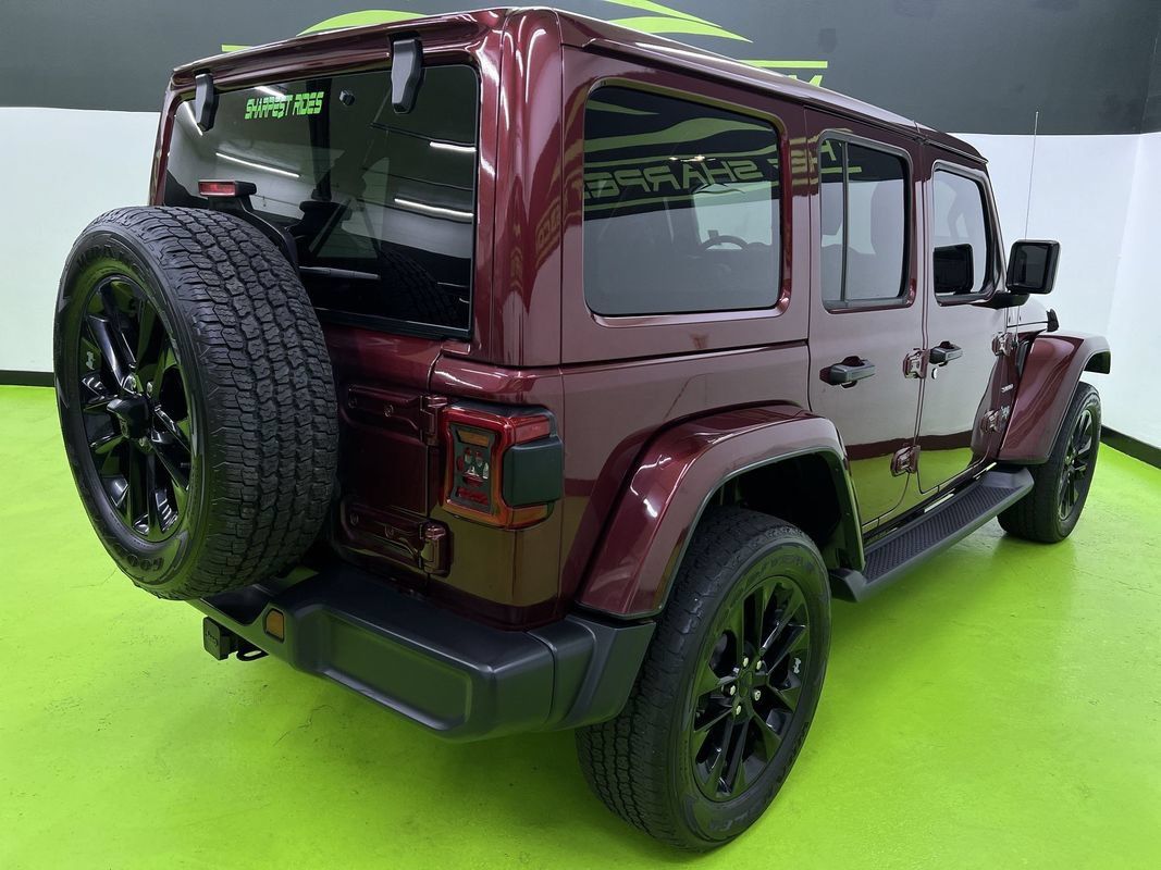 Used 2021 Jeep Wrangler Unlimited Sahara w/ Cold Weather Group AWD/4WD image 10