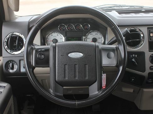 Used 2008 Ford F350 4x4 Crew Cab DRW Super Duty image 10