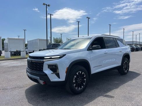 New 2026 Chevrolet Traverse Z71 w/ Driver Confidence Package AWD/4WD image 7