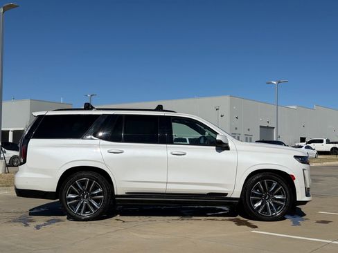 Used 2021 Cadillac Escalade Sport Platinum image 8