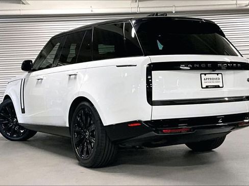 Certified 2023 Land Rover Range Rover SE image 10