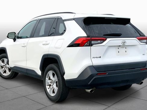 Used 2021 Toyota RAV4 XLE FWD image 12