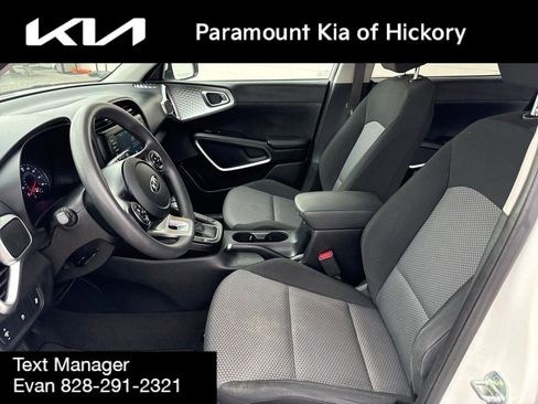 Used 2021 Kia Soul LX image 15