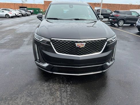 Used 2024 Cadillac XT6 Premium Luxury w/ Technology Package AWD/4WD image 6