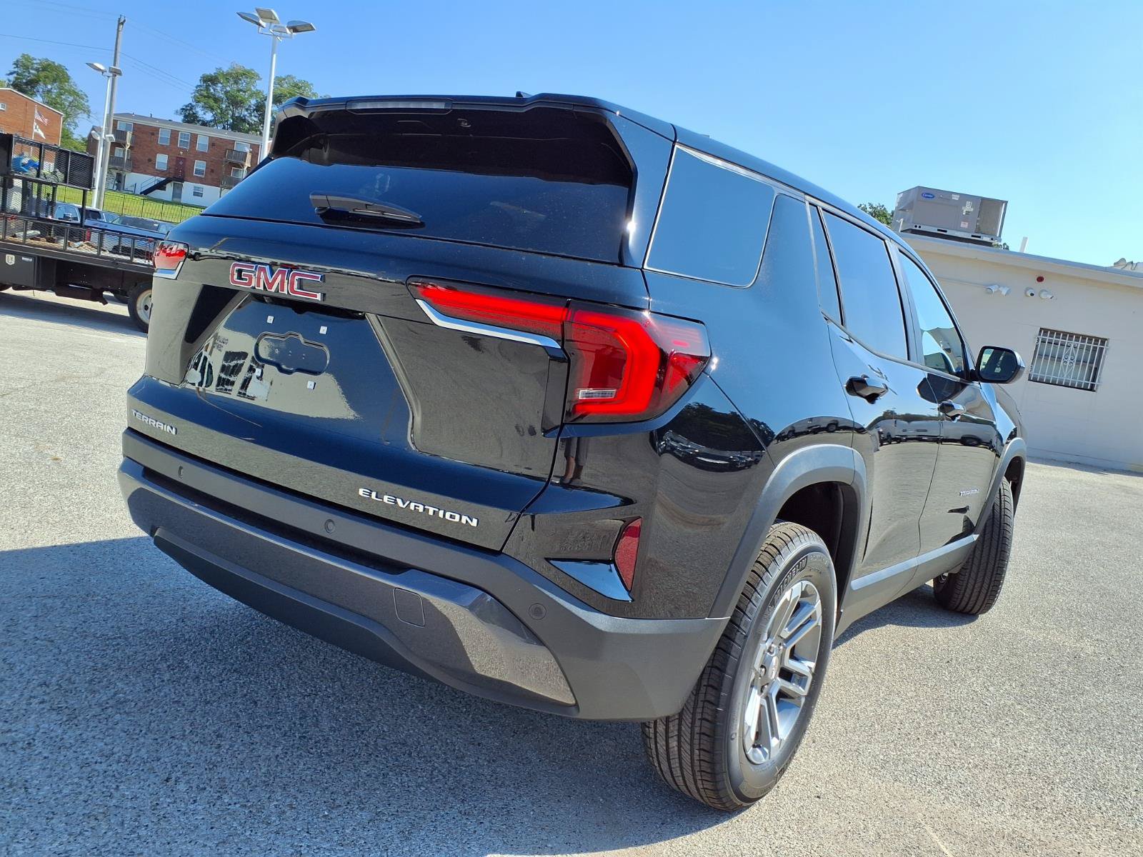 New 2027 GMC Terrain Elevation FWD image 19
