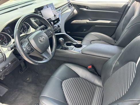 Used 2024 Toyota Camry SE w/ Convenience Package image 25