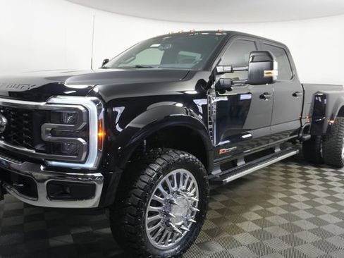 New 2026 Ford F450 Lariat w/ FX4 Off-Road Package image 3