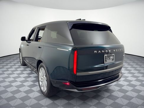 Used 2023 Land Rover Range Rover Long Wheelbase SE AWD/4WD image 3