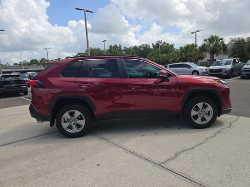 Used 2025 Toyota RAV4 XLE w/ Convenience Package FWD image 9