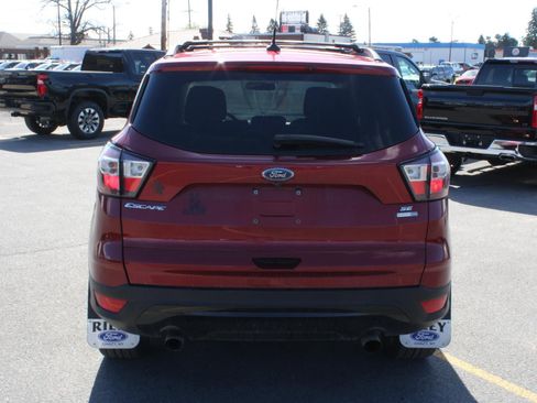 Used 2018 Ford Escape SE w/ SE Sport Appearance Package AWD/4WD image 6