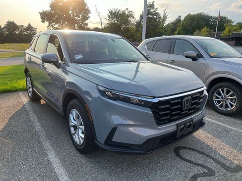 Used 2024 Honda CR-V LX image 1