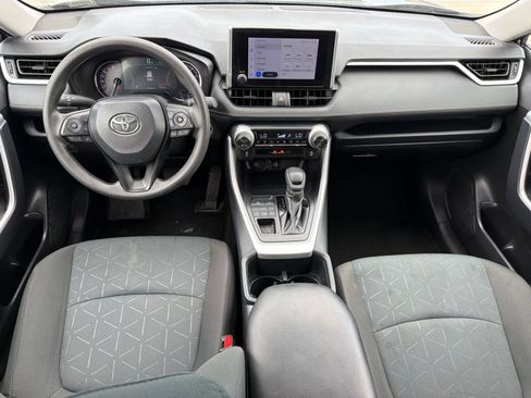 Used 2025 Toyota RAV4 XLE AWD/4WD image 16