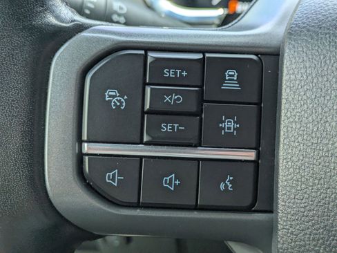 Used 2022 Ford F150 Lariat w/ Equipment Group 502A High AWD/4WD image 13