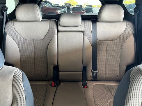 Used 2022 Hyundai Santa Fe SEL image 11