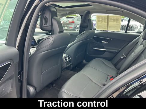 Used 2025 Mercedes-Benz C 300 Sedan image 30