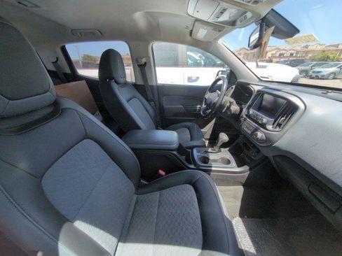 Used 2018 Chevrolet Colorado Z71 RWD image 4