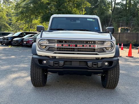 New 2026 Ford Bronco Outer Banks w/ Sasquatch Package AWD/4WD image 2