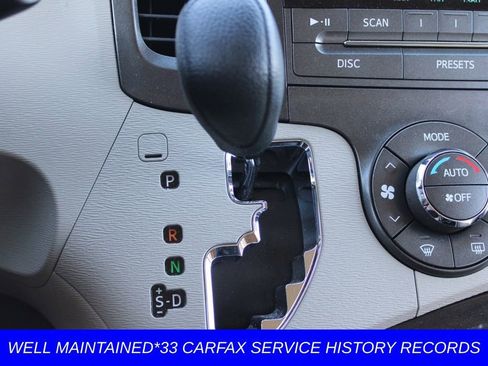 Used 2013 Toyota Sienna LE w/ Towing Pkg image 36