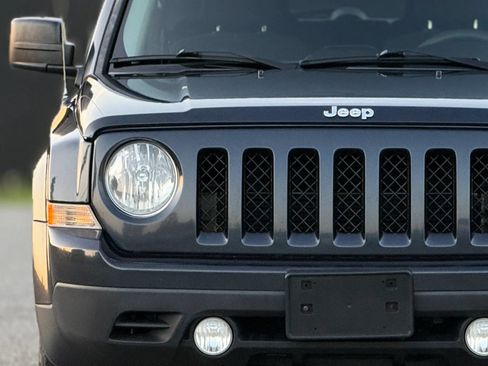 Used 2015 Jeep Patriot Sport w/ Power Value Group AWD/4WD image 11