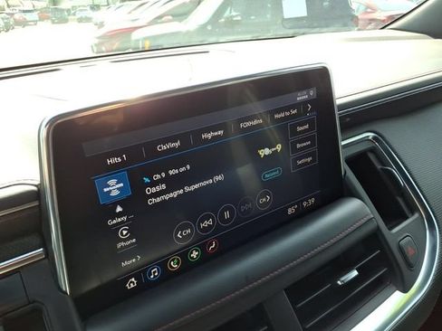 Used 2021 Chevrolet Suburban RST AWD/4WD image 24