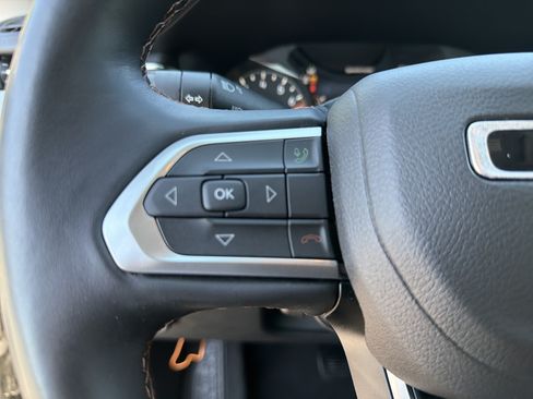 Used 2022 Jeep Compass Limited w/ Sun and Sound Group AWD/4WD image 29