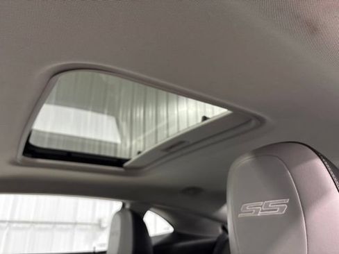 Used 2010 Chevrolet Camaro SS w/ RS Package RWD image 16