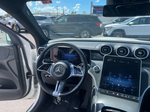 Used 2024 Mercedes-Benz GLC 300 image 34