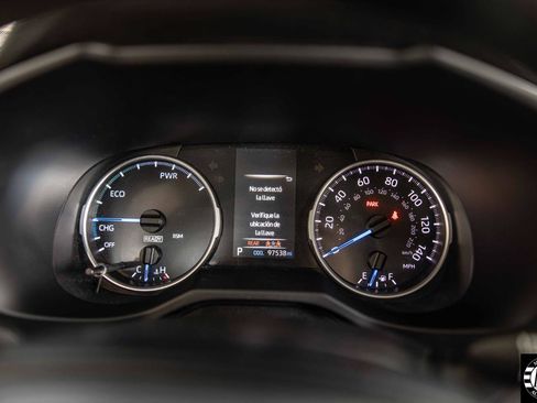 Used 2021 Toyota RAV4 XLE w/ Convenience Package AWD/4WD image 19